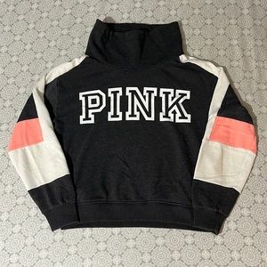 PINK turtleneck pullover with pockets